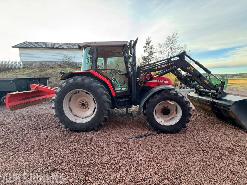 2000 Massey Ferguson 6265 Traktor med Frotlaster og skjær - 拖拉机:图4 2000 Massey Ferguson 6265 Traktor med Frotlaster og skjær - 拖拉机:图4