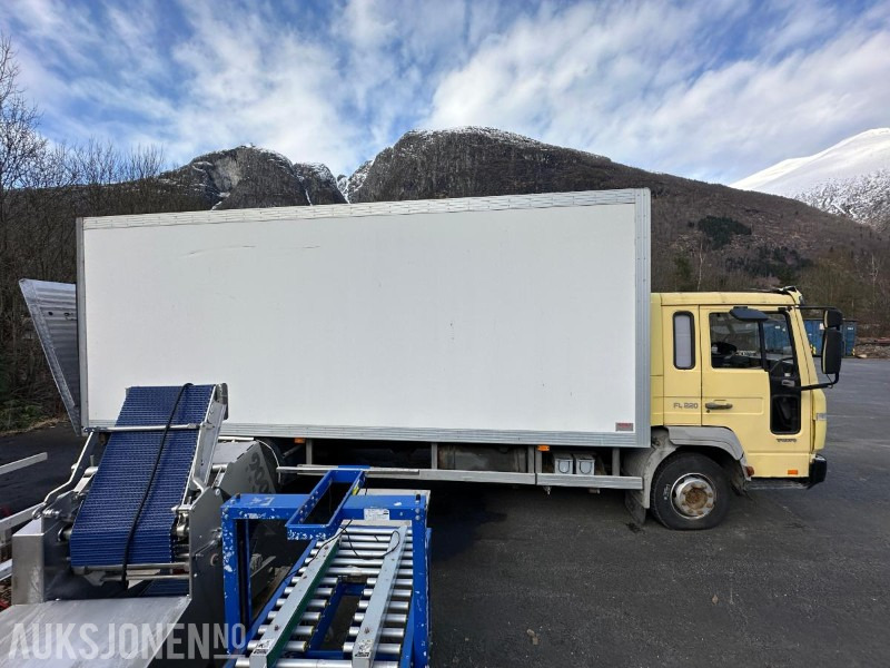 2000 Volvo FL 608 Dyretransport Repobjekt - 栏板式/ 平板卡车:图5 2000 Volvo FL 608 Dyretransport Repobjekt - 栏板式/ 平板卡车:图5