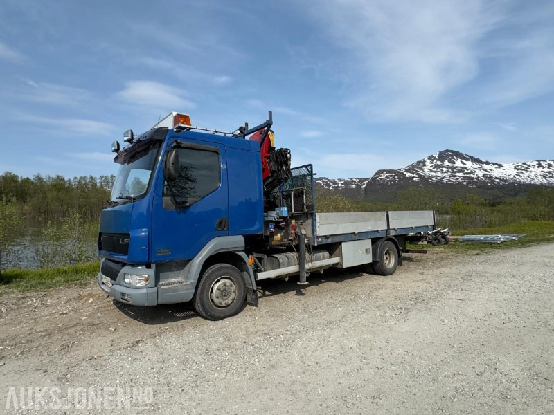 2002 DAF LF 45.220 E12 Kranbil - HMF 913 - S+V Hjul - 202879KM - 起重车:图1 2002 DAF LF 45.220 E12 Kranbil - HMF 913 - S+V Hjul - 202879KM - 起重车:图1