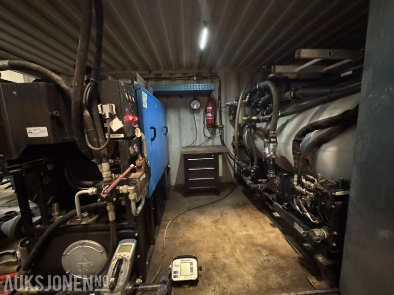 2002 Komplett styrt borerigg – Tracto-Technik Grundodrill 10S med container, mikser, kraftenhet, tracking - 钻机:图4 2002 Komplett styrt borerigg – Tracto-Technik Grundodrill 10S med container, mikser, kraftenhet, tracking - 钻机:图4