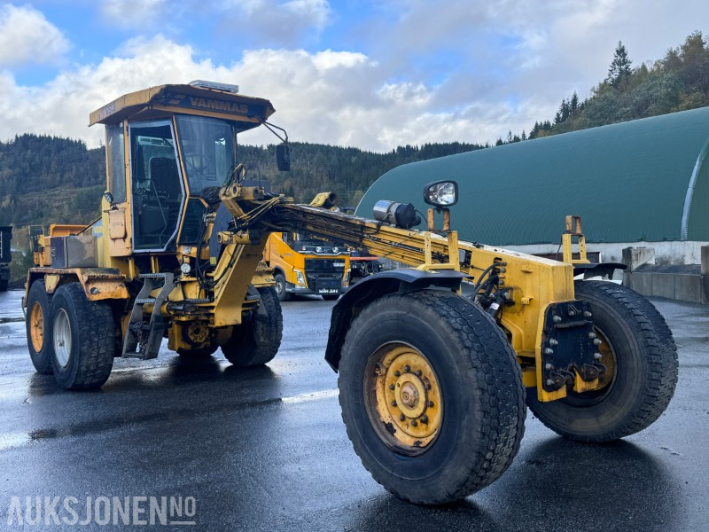 2002 Vammas RG-281 Veihøvel / Road Grader - rep.objekt / Delemaskin - 建筑设备:图3 2002 Vammas RG-281 Veihøvel / Road Grader - rep.objekt / Delemaskin - 建筑设备:图3