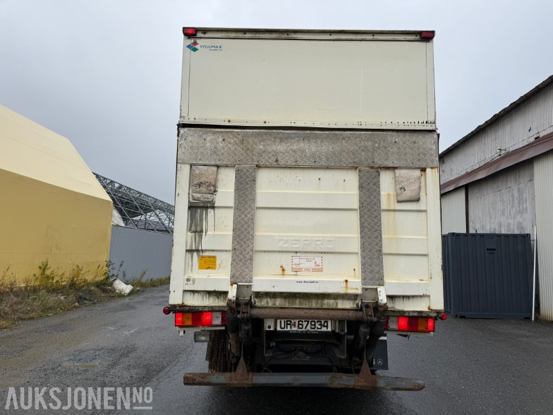 2003 Mercedes-Benz 1831L/60 4X2 - 厢式卡车:图5 2003 Mercedes-Benz 1831L/60 4X2 - 厢式卡车:图5