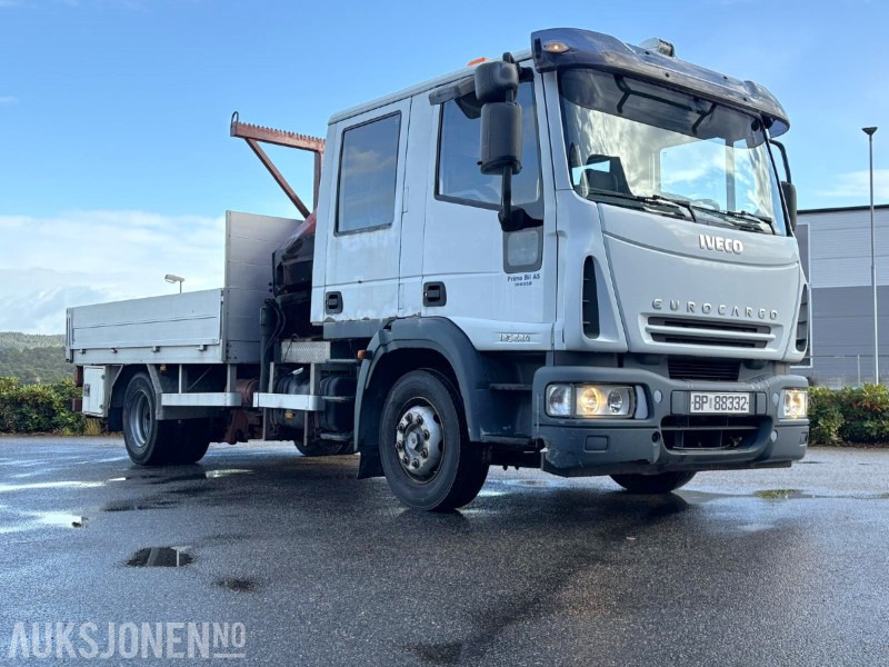 2004 Iveco 120E24 EUROCARGO kranbil - registrert for 5 sitteplasser - 起重车:图2 2004 Iveco 120E24 EUROCARGO kranbil - registrert for 5 sitteplasser - 起重车:图2