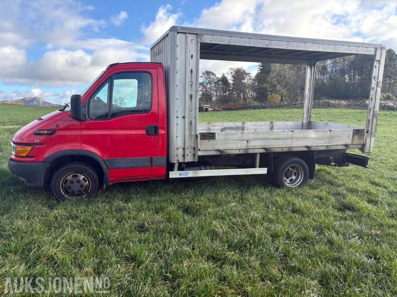 2004 Iveco Daily Med aluminiums plan og kapell ramme - 栏板式/ 平板卡车:图2 2004 Iveco Daily Med aluminiums plan og kapell ramme - 栏板式/ 平板卡车:图2
