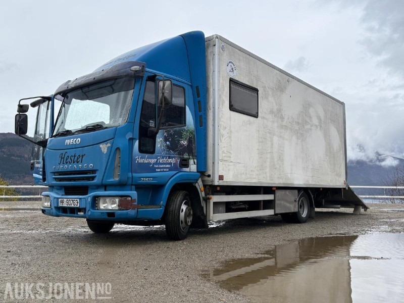 2004 Iveco Eurocargo hestebil - 牲畜运输车:图1 2004 Iveco Eurocargo hestebil - 牲畜运输车:图1