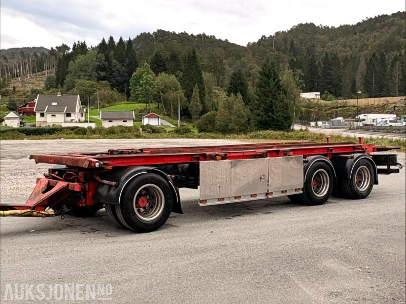 2005 Istrail Container Slepvogn – Krokhenter med Tipp - EU-godkjent til oktober 2025 - 全挂车:图1 2005 Istrail Container Slepvogn – Krokhenter med Tipp - EU-godkjent til oktober 2025 - 全挂车:图1