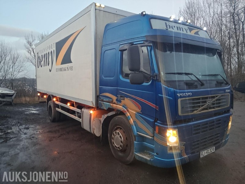 2005 Volvo FM9 - 厢式卡车:图3 2005 Volvo FM9 - 厢式卡车:图3