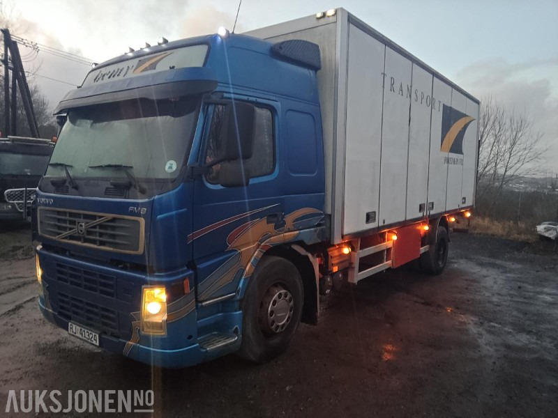 2005 Volvo FM9 - 厢式卡车:图1 2005 Volvo FM9 - 厢式卡车:图1