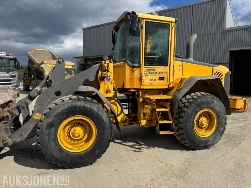 2006 Volvo L70E med skuffe - 轮式装载机:图2 2006 Volvo L70E med skuffe - 轮式装载机:图2