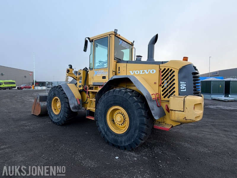 2006 Volvo L90E hjullaster - Sentralsmøring - Joystick - Tilleggshydraulikk - 轮式装载机:图3 2006 Volvo L90E hjullaster - Sentralsmøring - Joystick - Tilleggshydraulikk - 轮式装载机:图3