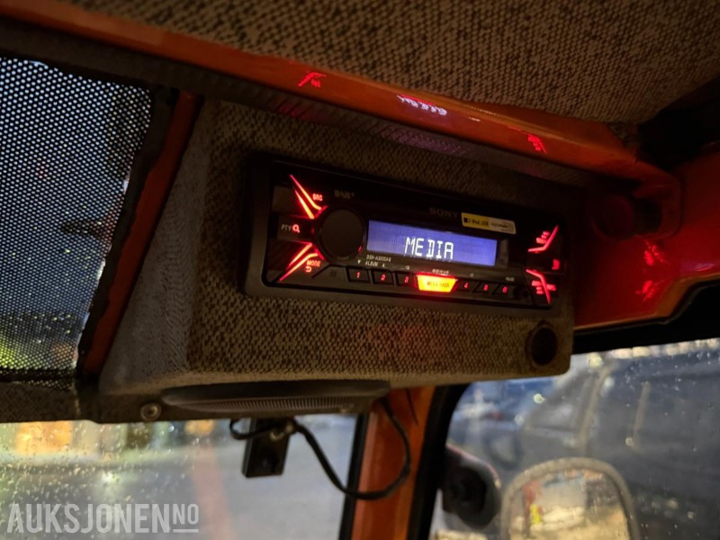 市政/ 专用车辆 2007 Holder C2.42 Minitraktor/Redskapsbærer - V-Plog - Fres - Feiemaskin - Strøer - 3764T:图19 市政/ 专用车辆 2007 Holder C2.42 Minitraktor/Redskapsbærer - V-Plog - Fres - Feiemaskin - Strøer - 3764T:图19