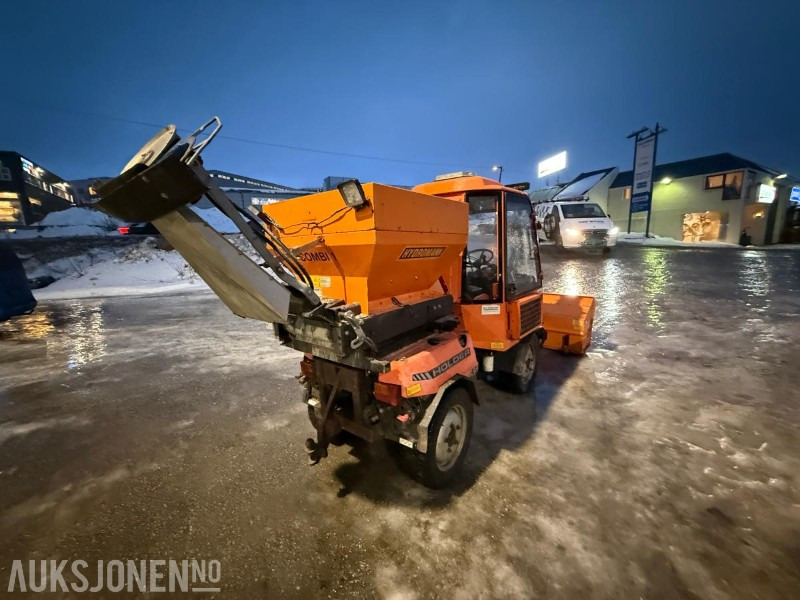 市政/ 专用车辆 2007 Holder C2.42 Minitraktor/Redskapsbærer - V-Plog - Fres - Feiemaskin - Strøer - 3764T:图8 市政/ 专用车辆 2007 Holder C2.42 Minitraktor/Redskapsbærer - V-Plog - Fres - Feiemaskin - Strøer - 3764T:图8