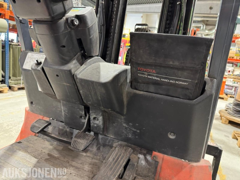 2007 Toyota batteritruck med 2820 kg løftekapasitet - 材料装卸设备:图5 2007 Toyota batteritruck med 2820 kg løftekapasitet - 材料装卸设备:图5