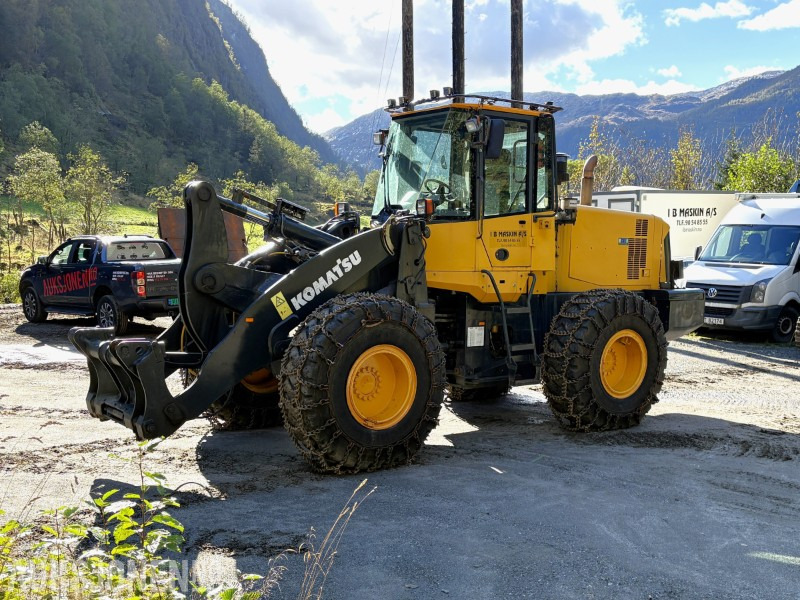 2008 Komatsu WA320-6 hjullaster - KUN 3 754 timer - 轮式装载机:图1 2008 Komatsu WA320-6 hjullaster - KUN 3 754 timer - 轮式装载机:图1