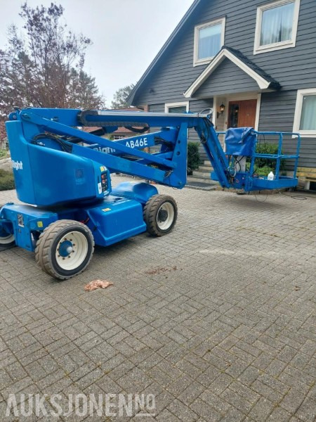 空中平台 2008 UpRight AB46E bomlift med knekkarm - Arbeidshøyde 16,1 m. - Vekt: 6 700 kg - Timer: 217!：图1