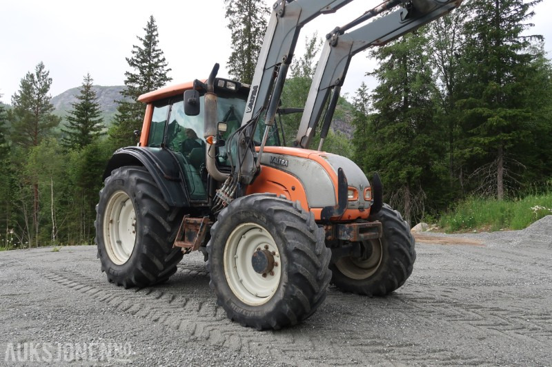 2008 Valtra N141 Twintrac traktor / 9121 timer - 拖拉机:图5 2008 Valtra N141 Twintrac traktor / 9121 timer - 拖拉机:图5
