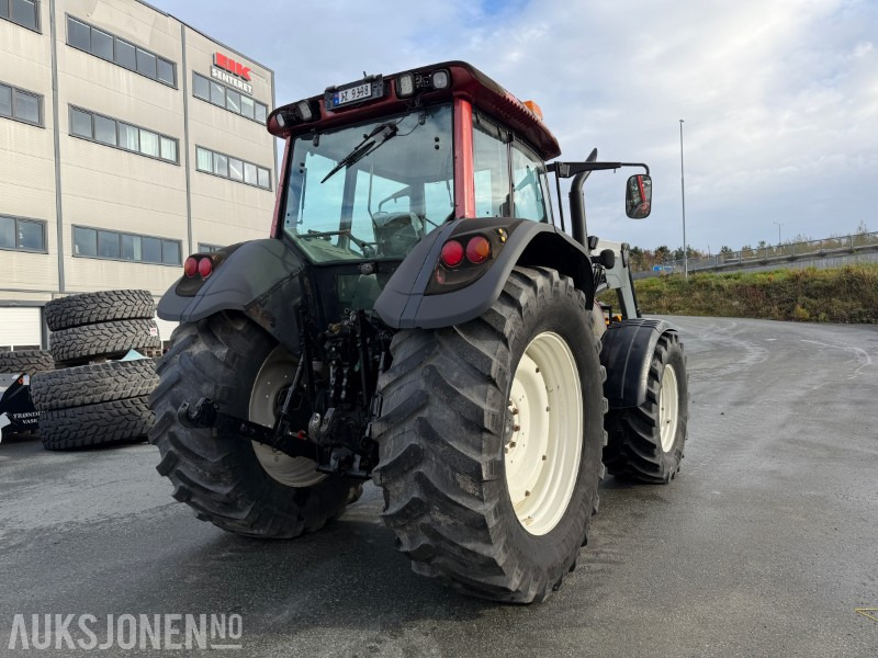 2008 Valtra T-180 Traktor med frontlaster / 1362 timer - 拖拉机:图4 2008 Valtra T-180 Traktor med frontlaster / 1362 timer - 拖拉机:图4