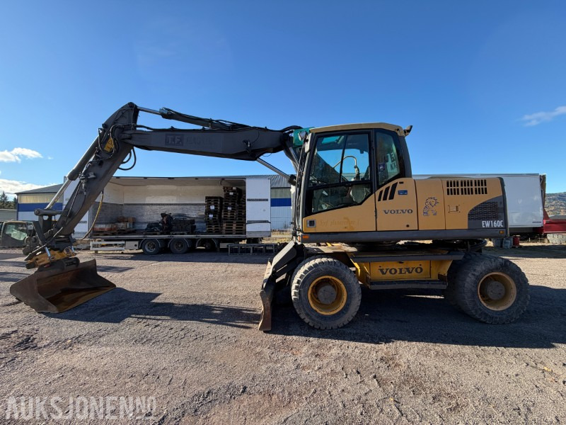 2008 Volvo EW160C Hjulgraver - Pusseskuff - Graveskuff S60 - Tilleggshydraulikk - Engcon tiltrotator - 挖掘机:图3 2008 Volvo EW160C Hjulgraver - Pusseskuff - Graveskuff S60 - Tilleggshydraulikk - Engcon tiltrotator - 挖掘机:图3