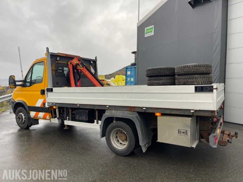 2009 Iveco Daily 3,0 - 177 Hk kranbil med nedfellbare karmer, kun 57865 km ! - 起重车:图3 2009 Iveco Daily 3,0 - 177 Hk kranbil med nedfellbare karmer, kun 57865 km ! - 起重车:图3