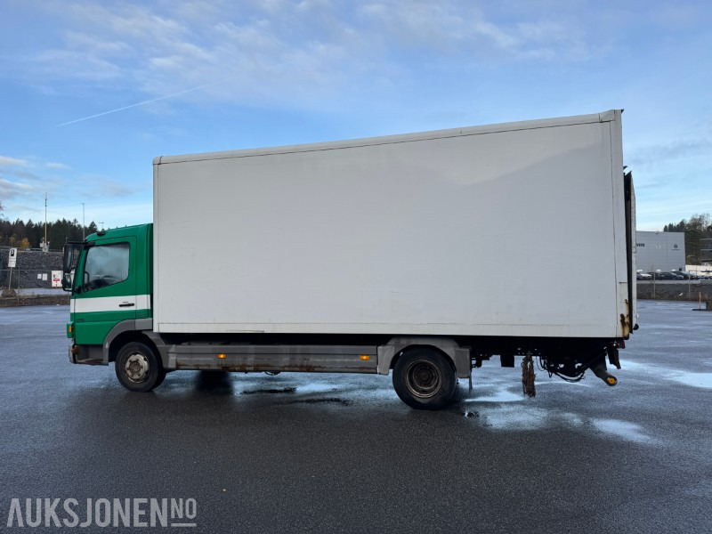 厢式卡车 2009 Mercedes-Benz ATEGO:图8 厢式卡车 2009 Mercedes-Benz ATEGO:图8