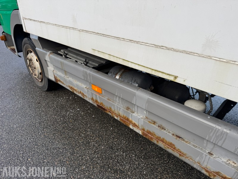 厢式卡车 2009 Mercedes-Benz ATEGO:图14 厢式卡车 2009 Mercedes-Benz ATEGO:图14