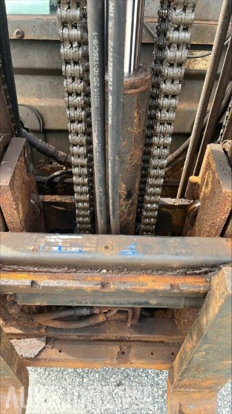 2009 Toyota 02-8FDF25 Gaffeltruck, 8601 timer - 材料装卸设备:图5 2009 Toyota 02-8FDF25 Gaffeltruck, 8601 timer - 材料装卸设备:图5