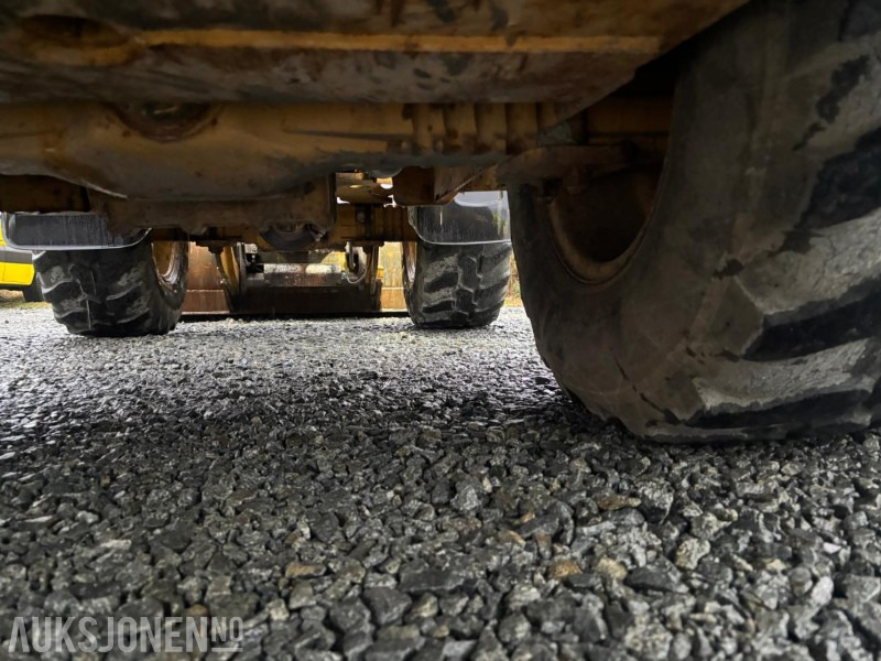 轮式装载机 2010 CAT 906H HJULLASTER. 1596TIMER. SKUFFE. TELLEFSDAL VPL PLOG. HOLMS FEIEKOST. CAT PALLEGAFFLER：图39