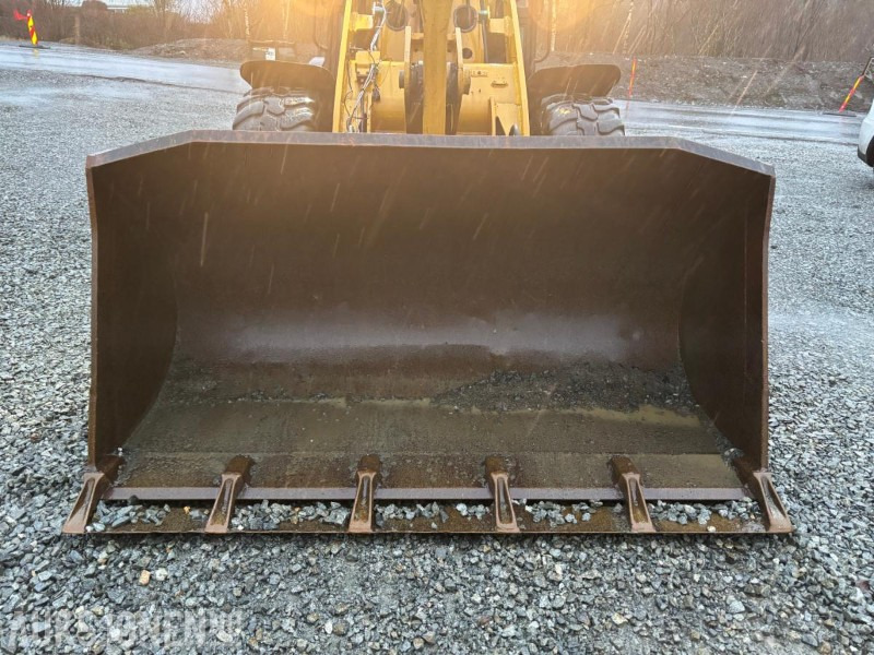 轮式装载机 2010 CAT 906H HJULLASTER. 1596TIMER. SKUFFE. TELLEFSDAL VPL PLOG. HOLMS FEIEKOST. CAT PALLEGAFFLER：图9