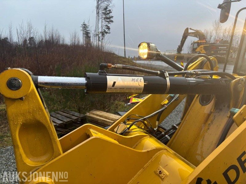 轮式装载机 2010 CAT 906H HJULLASTER. 1596TIMER. SKUFFE. TELLEFSDAL VPL PLOG. HOLMS FEIEKOST. CAT PALLEGAFFLER：图24