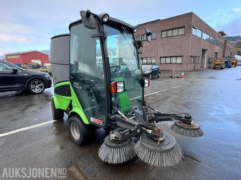 2010 Egholm City Ranger 2200 - Redskapsbærer - Kosteaggregat med vanndyser - Sugefunksjon - Oppsamler - Vanntank - Saltspreder - 市政/ 专用车辆:图3 2010 Egholm City Ranger 2200 - Redskapsbærer - Kosteaggregat med vanndyser - Sugefunksjon - Oppsamler - Vanntank - Saltspreder - 市政/ 专用车辆:图3