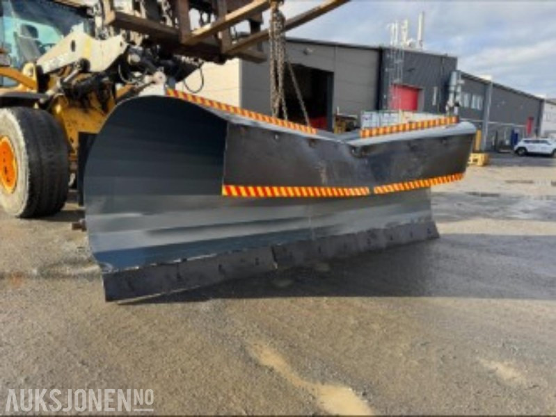 2010 Stark 3400 Snøplog for Traktor - 3,4 m - 农业机械:图2 2010 Stark 3400 Snøplog for Traktor - 3,4 m - 农业机械:图2