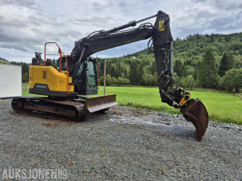 2010 Volvo EC145EL ENGCON TILTROTATOR SENTRALSMØRING 7474 timer - 挖掘机:图3 2010 Volvo EC145EL ENGCON TILTROTATOR SENTRALSMØRING 7474 timer - 挖掘机:图3
