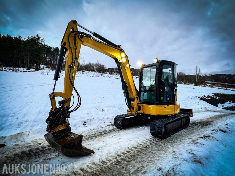 2011 Cat 305.5D CR - 5,5 tonns gravemaskin - Tiltrotator - Pusskuffe - Graveskuff - Smalskuffe - Nylig sertifisert - 小型挖掘机:图1 2011 Cat 305.5D CR - 5,5 tonns gravemaskin - Tiltrotator - Pusskuffe - Graveskuff - Smalskuffe - Nylig sertifisert - 小型挖掘机:图1