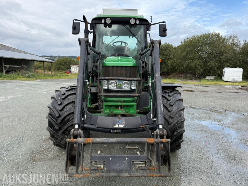 2011 John Deere 6230 Premium 40 km - 拖拉机:图2 2011 John Deere 6230 Premium 40 km - 拖拉机:图2