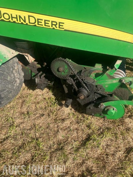 2011 John Deere 744 Premium Rundballepresse / Kombipresse - 农业机械:图5 2011 John Deere 744 Premium Rundballepresse / Kombipresse - 农业机械:图5