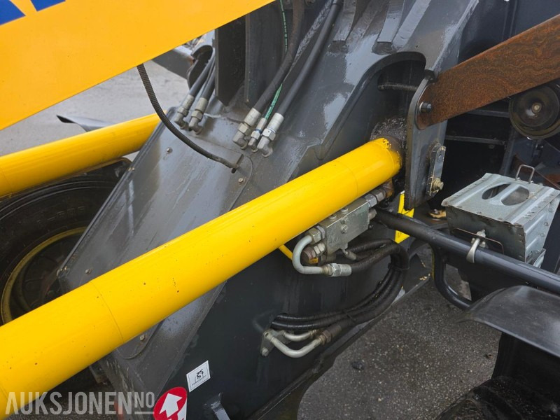 轮式装载机 2011 Komatsu WA100M-6 HJULLASTER.:图17 轮式装载机 2011 Komatsu WA100M-6 HJULLASTER.:图17