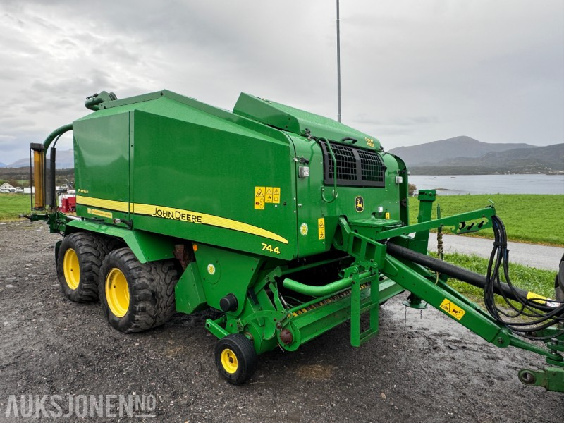 2012 John Deere Rundballepresse / Kombipresse 744 H - 农业机械:图3 2012 John Deere Rundballepresse / Kombipresse 744 H - 农业机械:图3