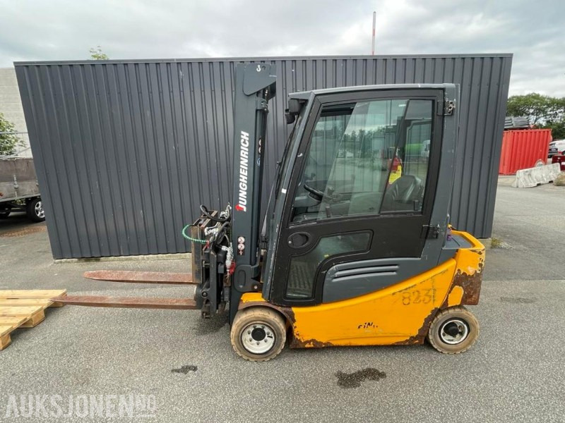 2012 Jungheinrich EFG 320 EL.Truck - Ravas vekt - 7 m. løftehøyde - 2 tonn løftekapasitet - 4812 timer. - 材料装卸设备:图2 2012 Jungheinrich EFG 320 EL.Truck - Ravas vekt - 7 m. løftehøyde - 2 tonn løftekapasitet - 4812 timer. - 材料装卸设备:图2