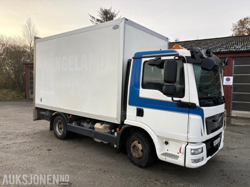 2013 MAN TGL8 220 4X2 Euro6T 3 seter servicevogn C1-reg. - 厢式卡车:图4 2013 MAN TGL8 220 4X2 Euro6T 3 seter servicevogn C1-reg. - 厢式卡车:图4