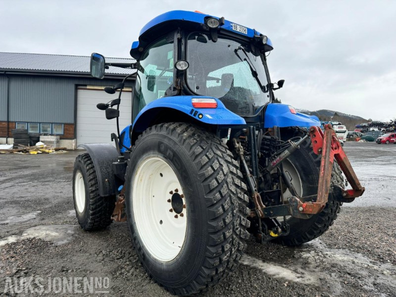 2013 New Holland T6.160 - Frontlaster - 1 skuffe - Triangel og toppstag - TRI piggdekk og landbruksdekk - 拖拉机:图5 2013 New Holland T6.160 - Frontlaster - 1 skuffe - Triangel og toppstag - TRI piggdekk og landbruksdekk - 拖拉机:图5