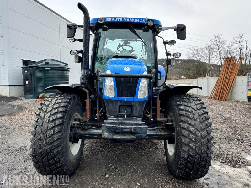 2013 New Holland T6.160 - Frontlaster - 1 skuffe - Triangel og toppstag - TRI piggdekk og landbruksdekk - 拖拉机:图2 2013 New Holland T6.160 - Frontlaster - 1 skuffe - Triangel og toppstag - TRI piggdekk og landbruksdekk - 拖拉机:图2