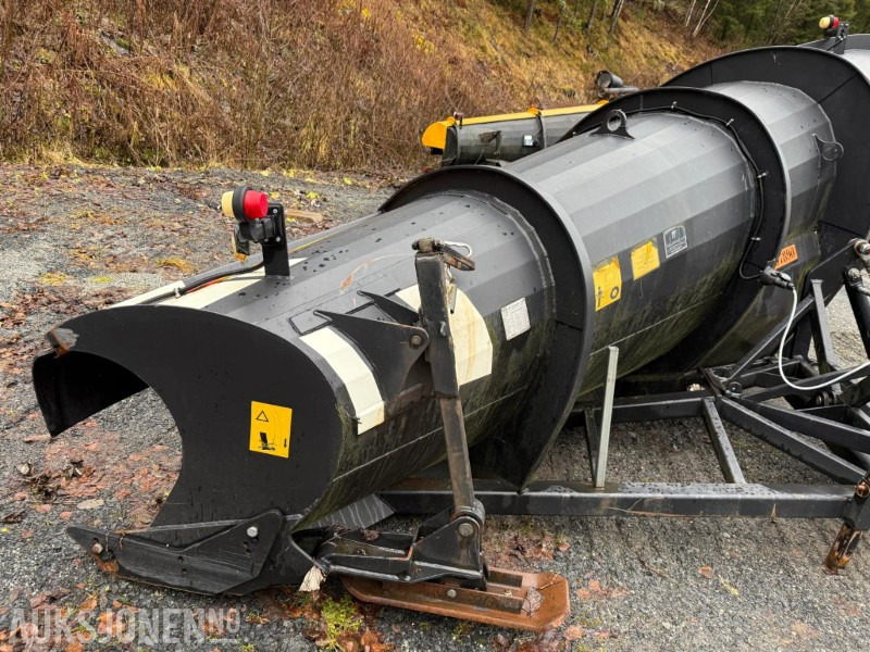 2013 Tellefsdal Snøskjær 360cm - 农业机械:图5 2013 Tellefsdal Snøskjær 360cm - 农业机械:图5