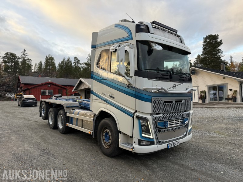 2013 Volvo FH16 750 8X4 - 430 000km - Krokbil - Kran hydraulikk - Brøyteplate - 吊钩升降车:图3 2013 Volvo FH16 750 8X4 - 430 000km - Krokbil - Kran hydraulikk - Brøyteplate - 吊钩升降车:图3