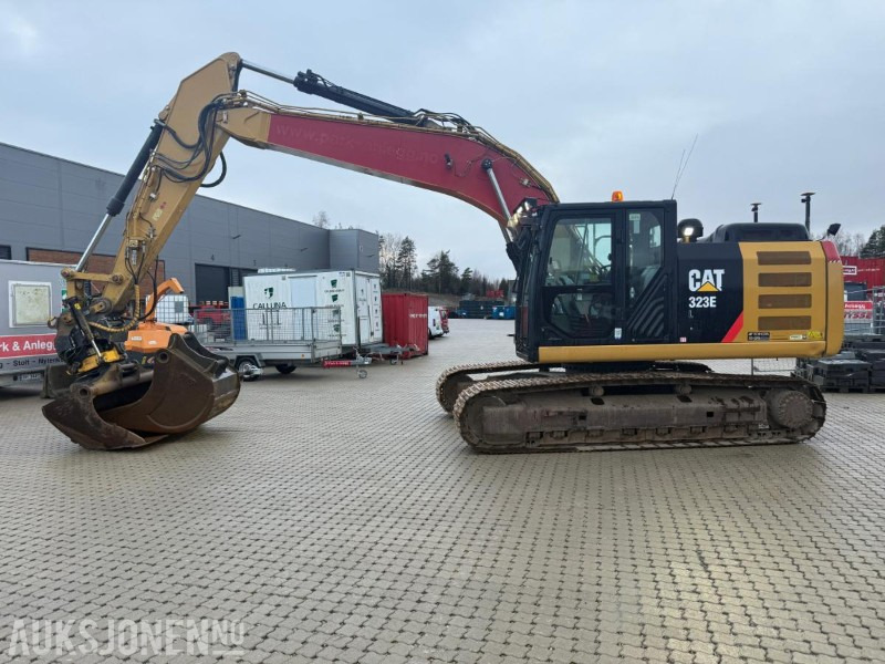 2014 Cat 323E BELTEGRAVER SERVICEAVTALE ENGCON TILTROTATOR MASKINSTYRING SENTRALSMØRING. - 履带式挖掘机:图3 2014 Cat 323E BELTEGRAVER SERVICEAVTALE ENGCON TILTROTATOR MASKINSTYRING SENTRALSMØRING. - 履带式挖掘机:图3