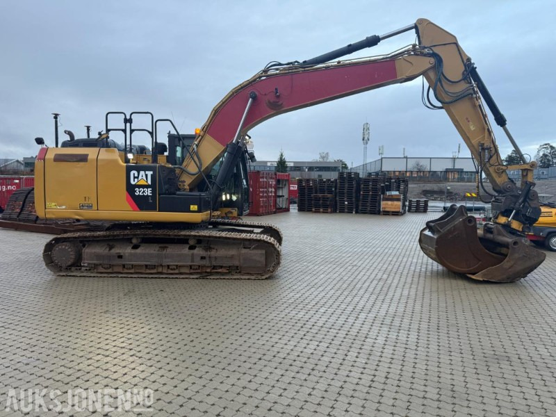 2014 Cat 323E BELTEGRAVER SERVICEAVTALE ENGCON TILTROTATOR MASKINSTYRING SENTRALSMØRING. - 履带式挖掘机:图4 2014 Cat 323E BELTEGRAVER SERVICEAVTALE ENGCON TILTROTATOR MASKINSTYRING SENTRALSMØRING. - 履带式挖掘机:图4