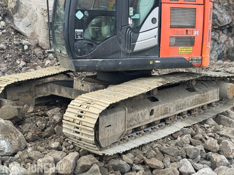2014 Hitachi ZX225USLC-5B Beltegraver med tiltrotator og pusseskuffe - 挖掘机:图4 2014 Hitachi ZX225USLC-5B Beltegraver med tiltrotator og pusseskuffe - 挖掘机:图4