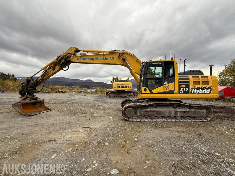 2014 Komatsu Hb 215-2 Gravemaskin - Leica GPS - Engcon Tilt - 7035T - 挖掘机:图2 2014 Komatsu Hb 215-2 Gravemaskin - Leica GPS - Engcon Tilt - 7035T - 挖掘机:图2