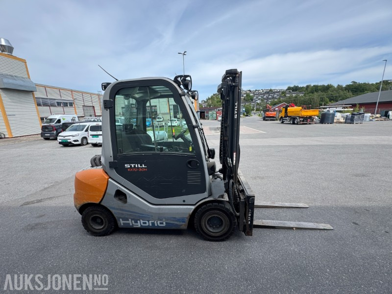 2014 Still RX 70-30 Hybrid Gaffeltruck – 3 tonn løftekapasitet Repobjekt - 材料装卸设备:图4 2014 Still RX 70-30 Hybrid Gaffeltruck – 3 tonn løftekapasitet Repobjekt - 材料装卸设备:图4