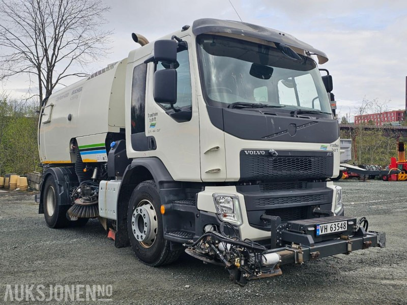 2014 Volvo FE Feiebil med Bucher Schörling CityFant 6000 påbygg/Komplett feiesystem - 市政/ 专用车辆:图3 2014 Volvo FE Feiebil med Bucher Schörling CityFant 6000 påbygg/Komplett feiesystem - 市政/ 专用车辆:图3