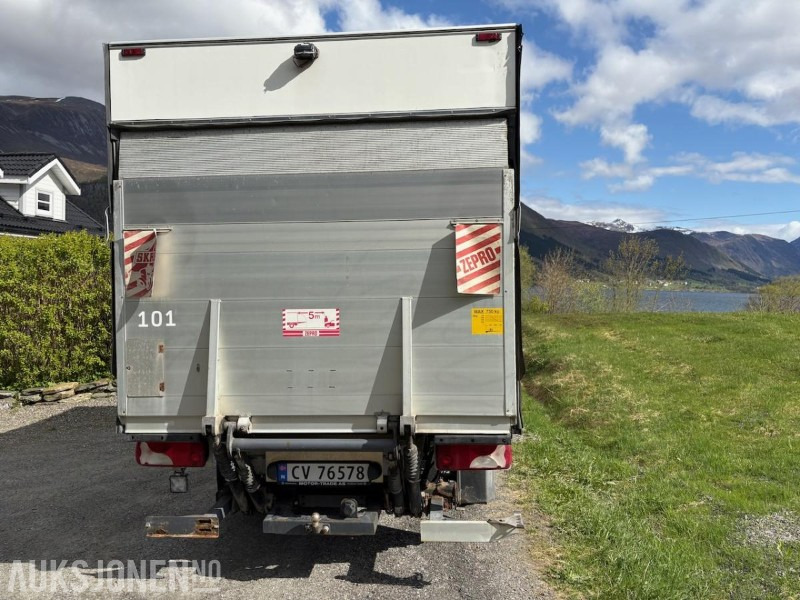 2015 Mercedes-Benz Sprinter ADR-godkjent Løftelem Hengerfeste - 厢式卡车:图3 2015 Mercedes-Benz Sprinter ADR-godkjent Løftelem Hengerfeste - 厢式卡车:图3